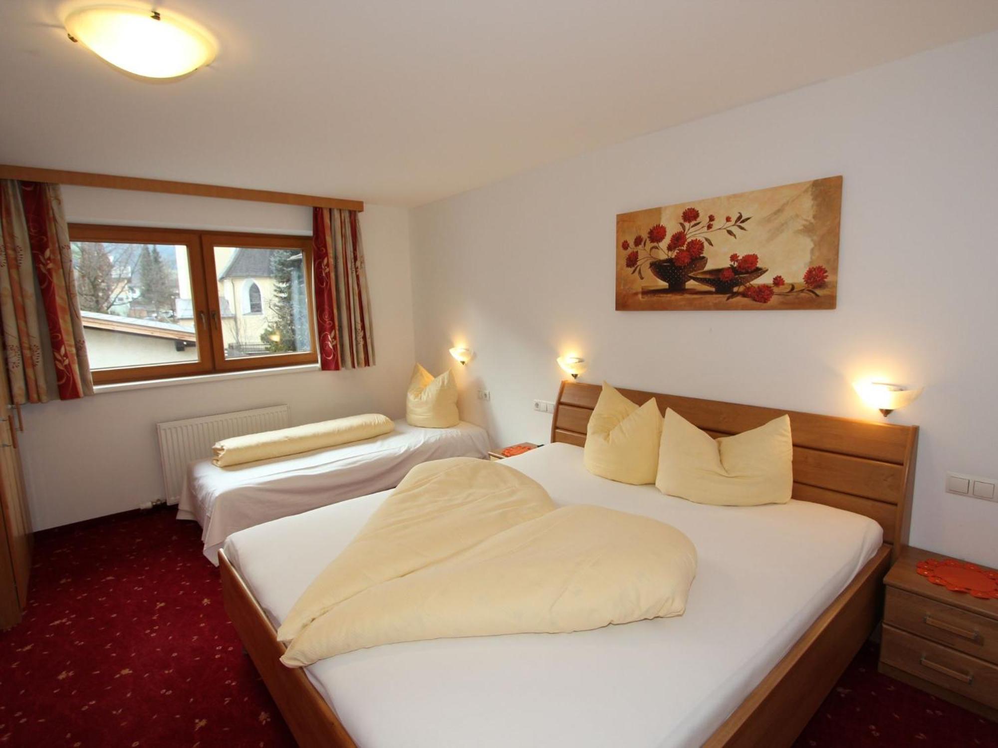 Spacious Apartment in Uderns near Ski Area Exterior foto